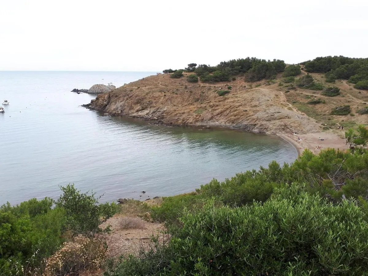 Apartamento Familiar En Llanca Cerca De La Playa De Grifeu, 2 Habitaciones Y Parking - Es-170-76 Spain