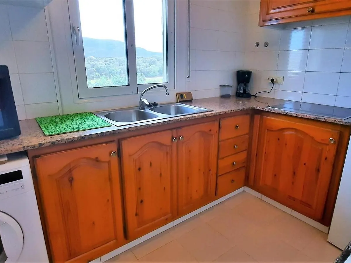 Apartamento Familiar En Llanca Cerca De La Playa De Grifeu, 2 Habitaciones Y Parking - Es-170-76 Apartment