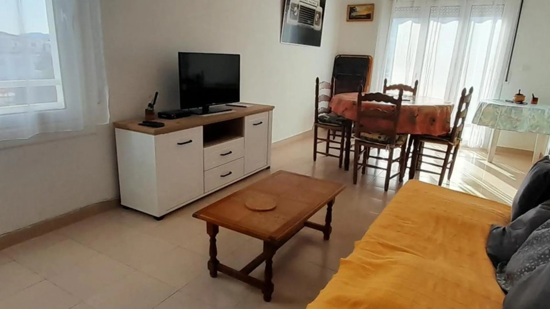 Apartment Apartamento Familiar En Llanca Cerca De La Playa De Grifeu, 2 Habitaciones Y Parking - Es-170-76