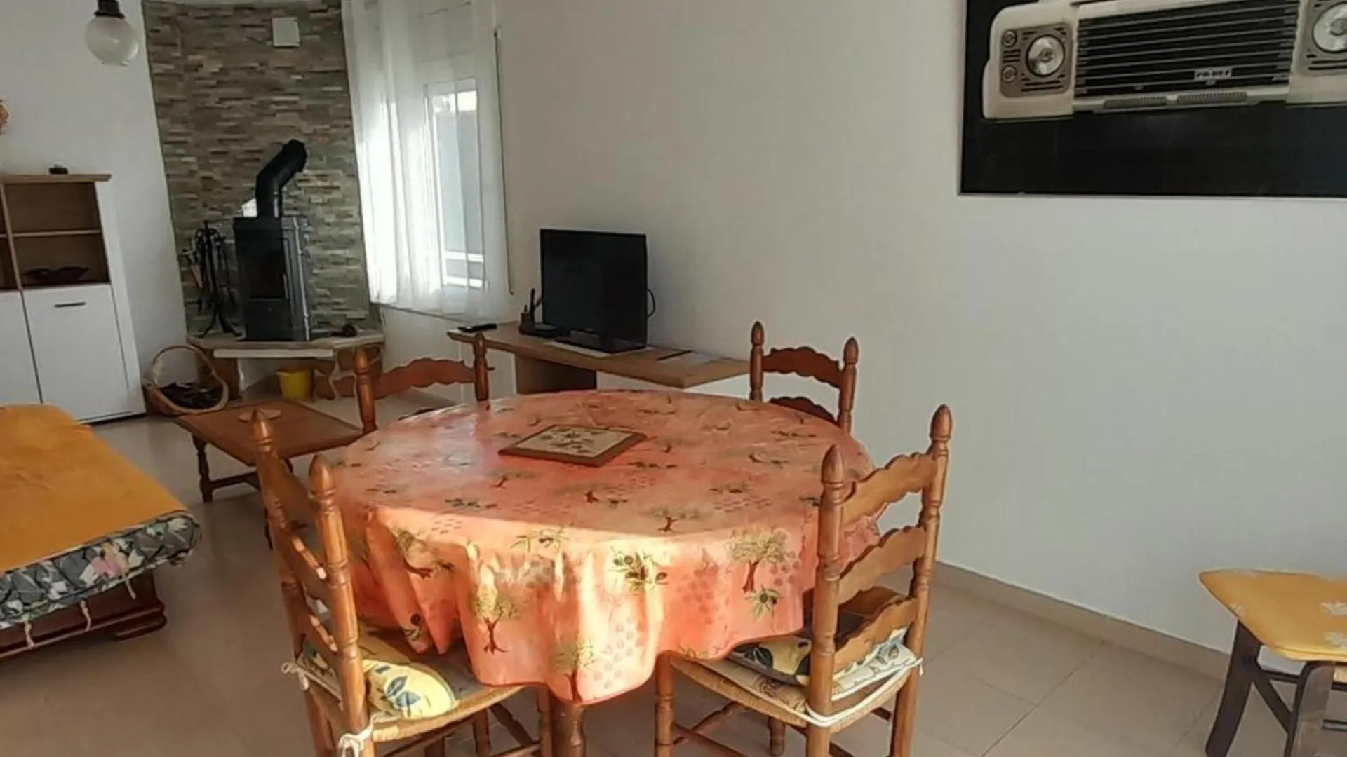 Apartamento Familiar En Llanca Cerca De La Playa De Grifeu, 2 Habitaciones Y Parking - Es-170-76